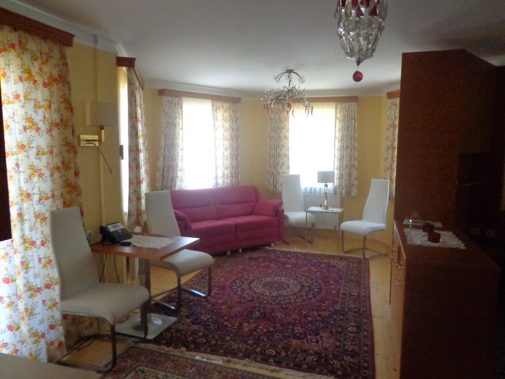 Hans Mauracher Schloessl グラーツ 部屋 写真