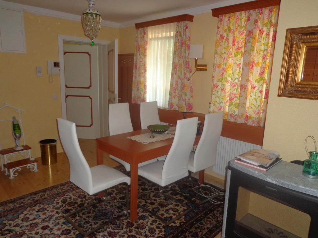Hans Mauracher Schloessl グラーツ 部屋 写真